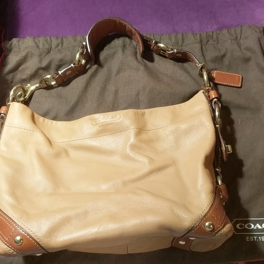 Coach leather shoulder bag